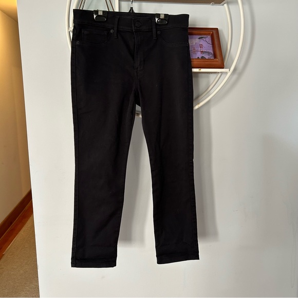 Express Denim - Express Women's Skyscaper Mid Rise Stretch 6S Black Denim Jeans